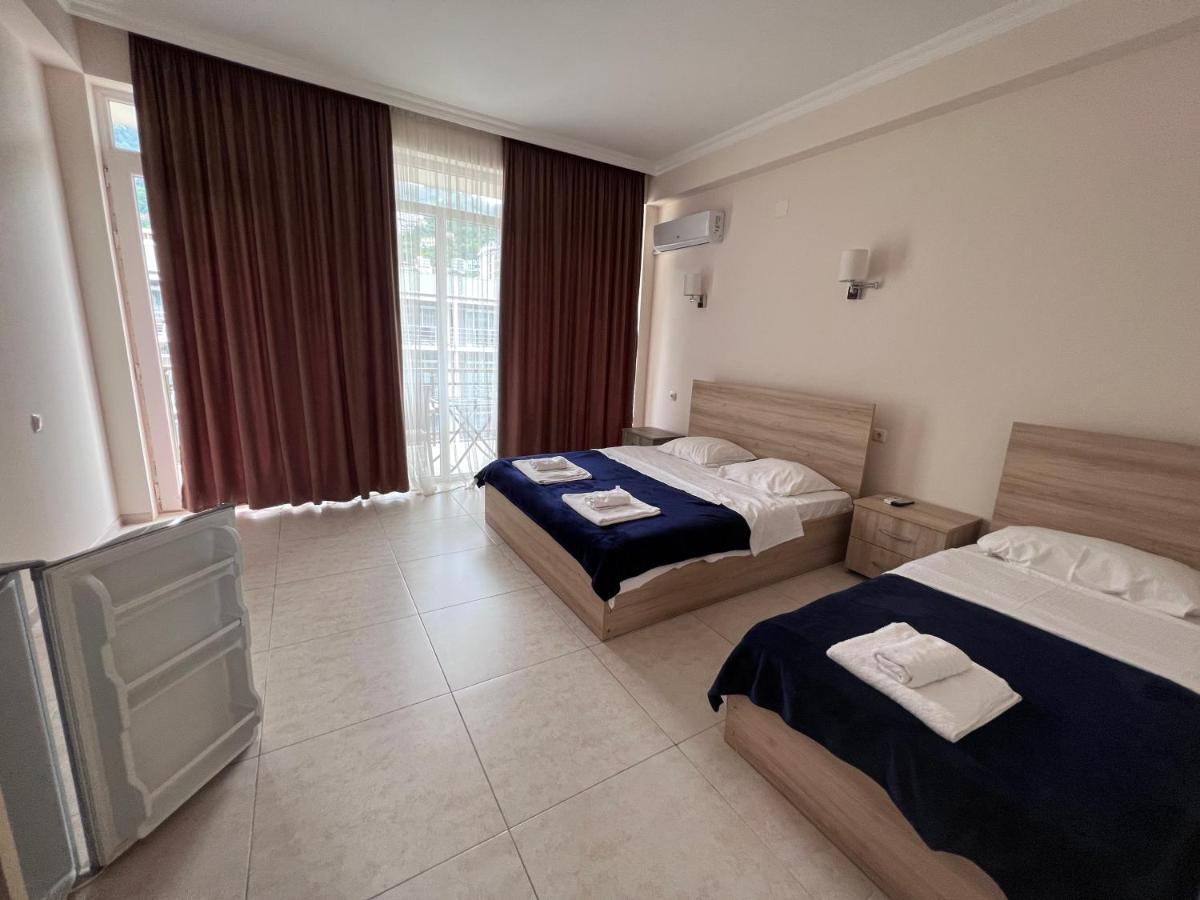 Sunshine Hotel Kvariati Εξωτερικό φωτογραφία