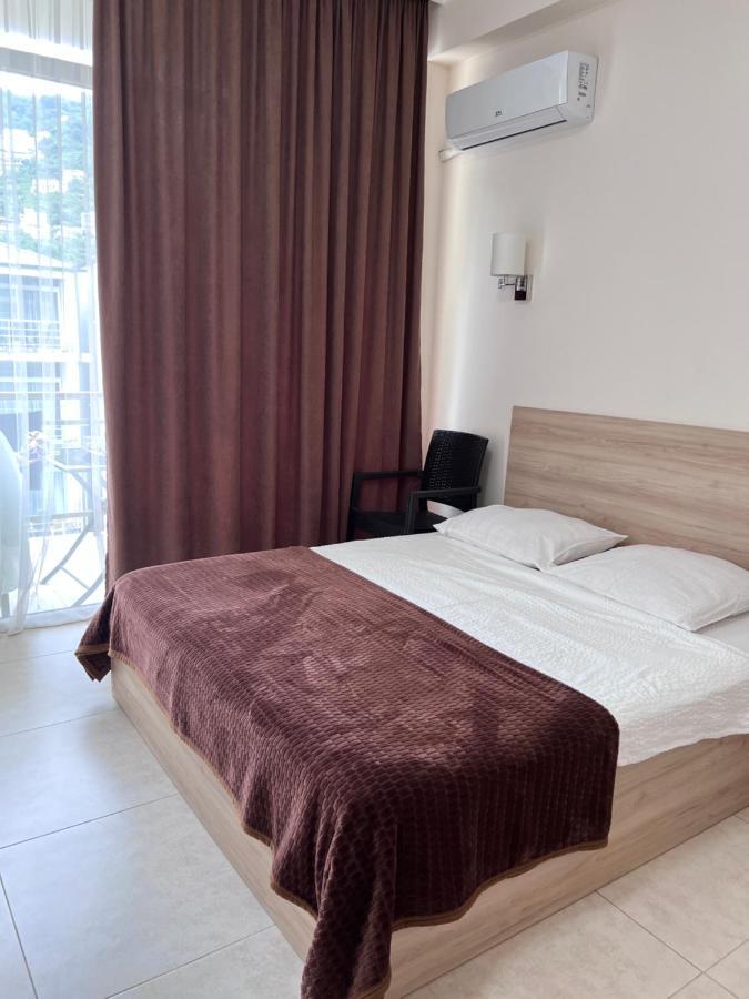 Sunshine Hotel Kvariati Εξωτερικό φωτογραφία