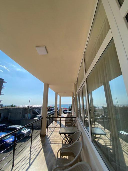 Sunshine Hotel Kvariati Εξωτερικό φωτογραφία