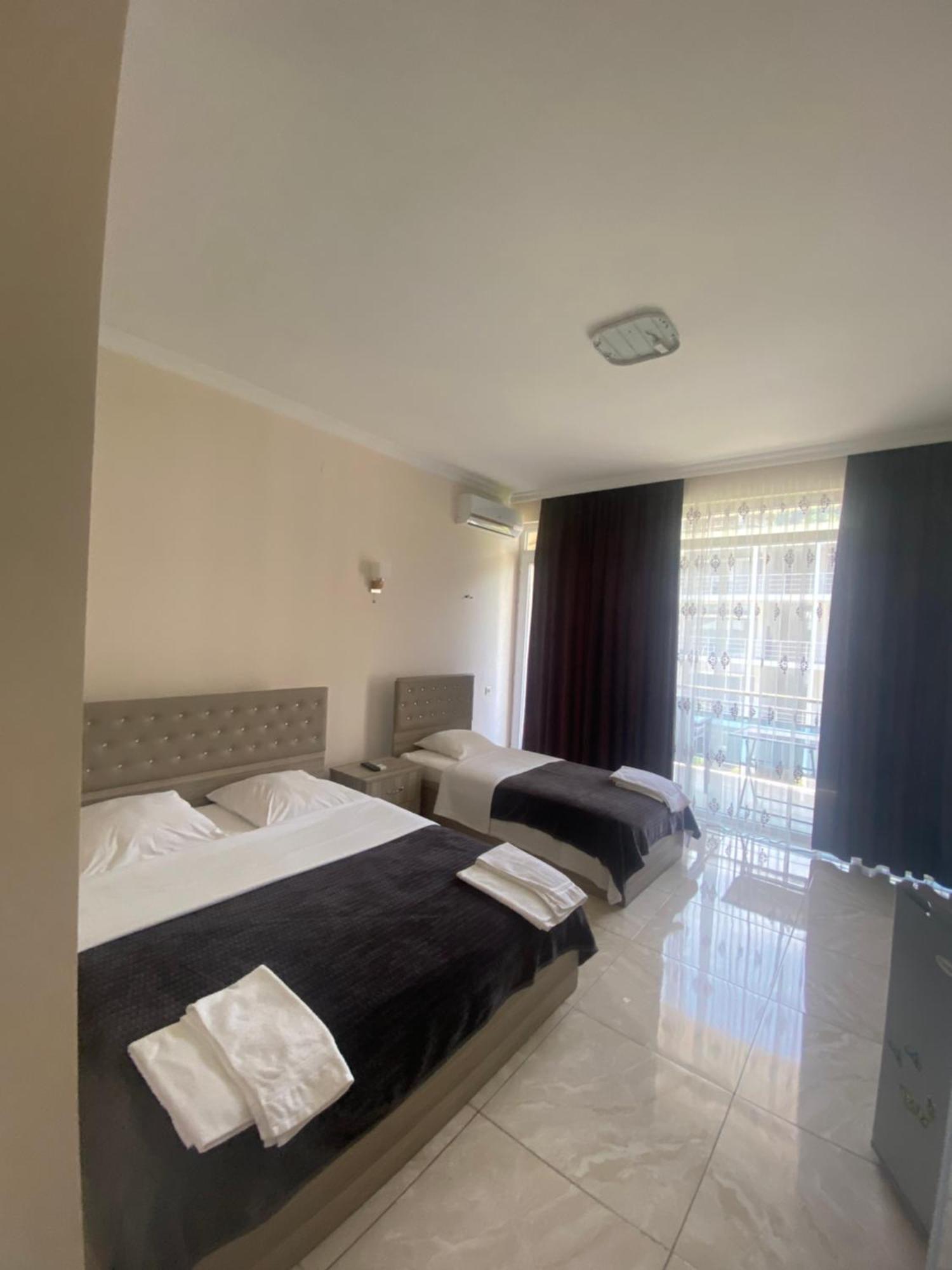 Sunshine Hotel Kvariati Εξωτερικό φωτογραφία