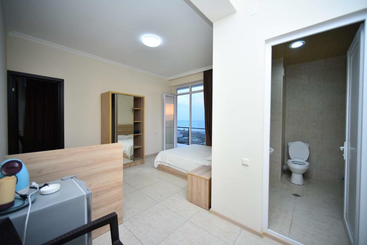 Sunshine Hotel Kvariati Εξωτερικό φωτογραφία